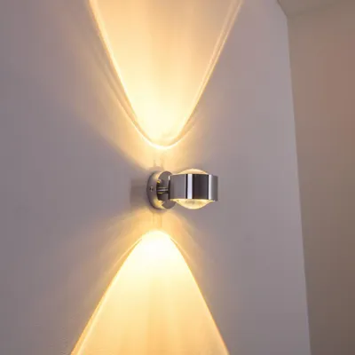 Produktbild von Osacca »Osacca« moderner Wandstrahler aus Metall/Glas in Chrom/Klar