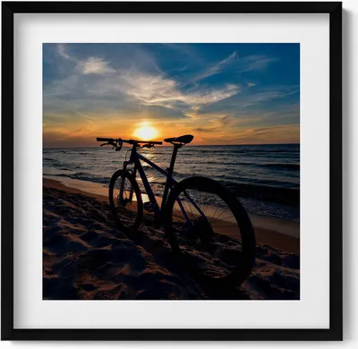 Produktbild von Fahrrad Ostsee– Wandbild mit Rahmen – Gerahmtes Bild  – Wanddekoration – 50x50 cm –  Schwarz Rahmen
