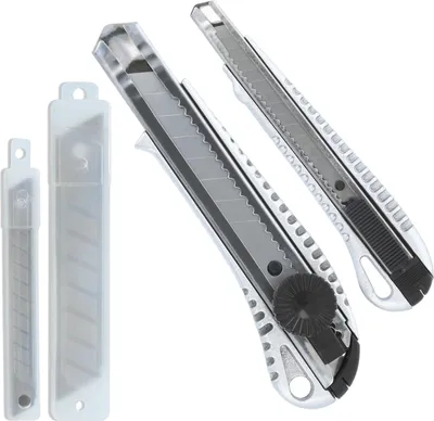 Produktbild von com-four® 4x Cuttermesser mit Ersatzklingen - Teppichmesser mit Aluminiumgriff - Tapetenmesser in 2 Größen - Kartonmesser mit Abbrech-Klingen - scharfe Bastelmesser - Rigipsmesser