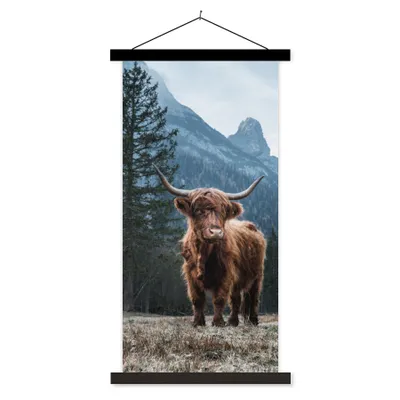 Produktbild von MuchoWow® Textilposter Schottische Highlander - Berg - Landschaft - Bäume - Kuh - Natur 60x120 cm mit schwarzem Rahmen - Magnete