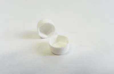 Obrázek produktu pro Krytka na 6HR šroub M8/13, hnědá / balení 100 ks