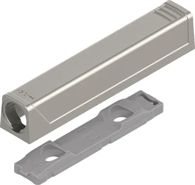 Obrázok produktu pre BLUM TIP-ON rovná adaptérová doska 956A1201, dlhá verzia, poniklovaná