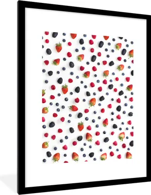 Produktbild von MuchoWow® Gerahmtes Poster Rote Früchte - Heidelbeere - Erdbeere 60x80 cm - Poster mit Schwarzem Bilderrahmen Wandposter Rahmen Foto Bilder - Wohnzimmer - Dekorationen - Prämie