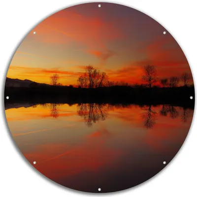 Produktbild von Wallario rundes Outdoor-Poster für Garten oder Balkon, Motiv Abendrot am Himmel über einem See, 60 cm Durchmesser