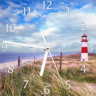 Produktbild von Wallario Design Wanduhr Leuchtturm am Strand von Sylt aus Echtglas, Größe 20 x 20 cm