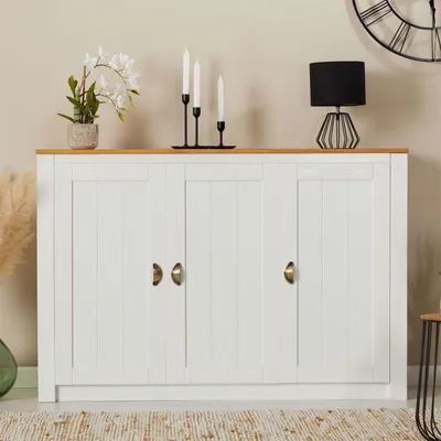 Produktbild von Sideboard BOLTON aus Kiefer in weiß/braun, Kommode mit 3 Türen und Muschelgriffen, Buffetschrank aus Massivholz inkl. Einlegeböden