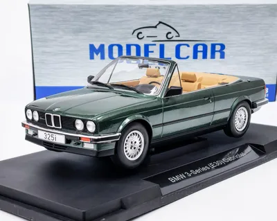 Produktbild von MCG 18545 BMW 325i Cabrio E30 1985 dunkelgrün metallic 1:18