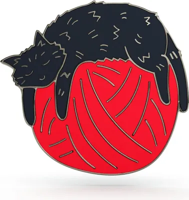 Produktbild von PINETS Anstecknadel „Katze auf einer Kugel“ - schwarze Anstecknadel aus Metall