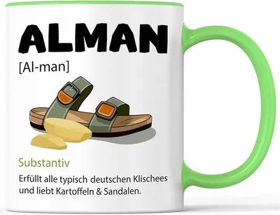 Produktbild von Famanu Tasse mit lustigem Touristenstiefel-Design - 330 ml