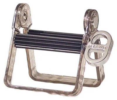 Produktbild von INF Tubenquetscher 2er-Set – manueller rotierender Tubenquetscher mit elektroplattiertem Drehknopf und breiter stabiler Basis für Zahnpasta und Gesichtsreiniger Schwarz