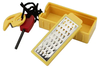 Produktbild von Tragbares Feuersteinwerkzeug-Set für Outdoor-Aktivitäten wie Camping, Wandern, Trekking und Notfallüberleben: Rindenschaber, Flammenanzünder und Zündwerkzeug mit Trageschlaufe