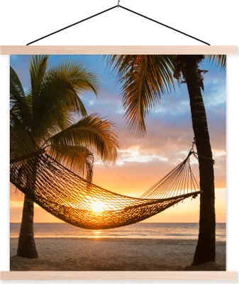 Produktbild von MuchoWow® Textilposter Sonnenuntergang - Hängematte - Palme 60x60 cm mit holzfarbenen Rahmen - Wanddekoration