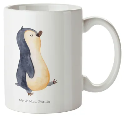 Produktbild von Mr. & Mrs. Panda Becher Pinguin marschieren - Weiß - Geschenk, Stolz, Tasse, Kaffeetasse, Bruder, Teetasse, Bedruckte, Spazieren, Kaffeebecher, Familie