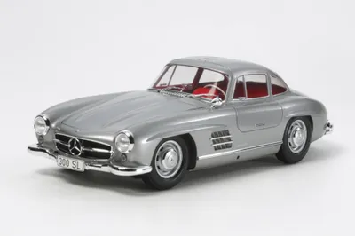 Produktbild von Modellbausatz Mercedes-Benz 300SL Flügeltürer 1:24 detailliert
