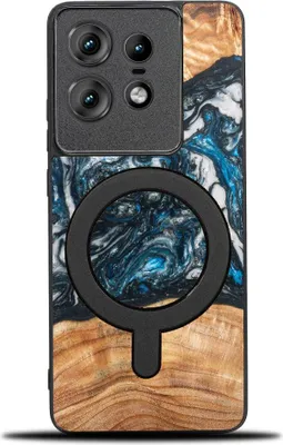 Produktbild von Bewood Unique Case für Motorola Edge 50 Pro - Planeten - Erde mit MagSafe
