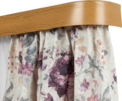 Produktbild von SN Deco - Vorhangschiene SH Set 1-läufig weiß 580cm, mit Endbögen, Gardinenschiene, vorgebohrt, m. Blende Eiche 7.5cm, Komplettes Zubehör und Röllchen