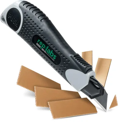 Produktbild von Ein vielseitiges Schneidemesser mit einer hochwertigen, schwarzen Klinge