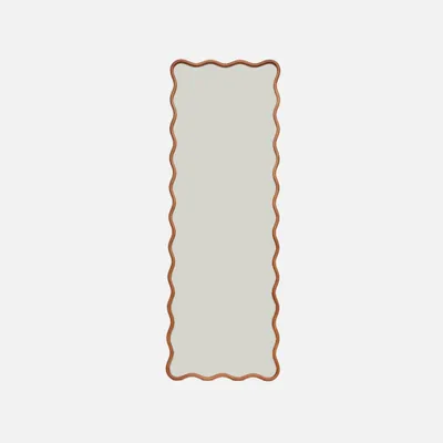 Produktbild von sweeek - Organischer Standspiegel aus Heveaholz mit Stahlgestell 172cm - 172 x 60 cm