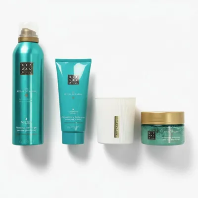 Produktbild von RITUALS... The Ritual of Karma Gift Set L-Duschschaum 200 ml, Körpercreme 100 ml, Duftkerze 140 g, Body Scrub 125 ml