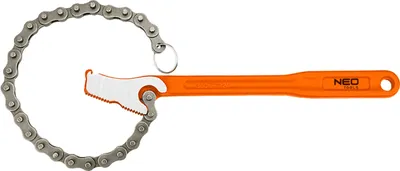 Produktbild von Řetězový klíč na trubky NEO TOOLS 300 mm; rozsah nastavení 115 mm; vyroben z CrV oceli; umožňuje použití ve všech podmínkách; zajišťuje dlouhou životnost výrobku