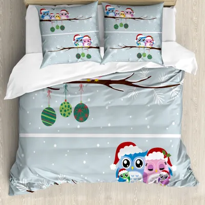 Produktbild von ABAKUHAUS Weihnachten Bettbezug, Weihnachtsfamilie auf Baum, Milbensicher Allergiker geeignet mit Kissenbezügen, 155 cm x 220 cm - 80 x 80 cm, Mehrfarbig