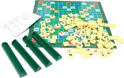 Produktbild von 100 Stück englisches Rechtschreib- und Wortspiel, Kreuzworträtsel, Scrabble, passende Buchstaben, Tischspiel zum Basteln von Buchstaben, Lernspiele und DIY-Geburtstagsgeschenk für alle Altersgruppen, Kinder, Erwachsene, Familie, Freunde, Party