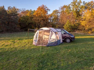 Produktbild von Busvorzelt Tour Easy 4 - 1-Tunnel-Vorzelt für Campingbus mit Schleuse 300x270cm