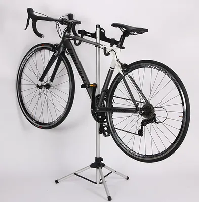 Produktbild von Montageständer Fahrrad - Fahrradreparatur / Wartung - Höhenverstellbar & Arm verstellbar von 0 - 30 ° Grad - Fahrradmontage Reparaturstandard - Für Rennrad MTB Mountainbike Bikes - Decopatent