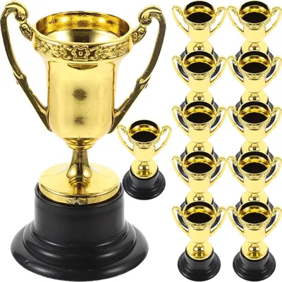 Zdjęcie produktu dla Zestaw 12 złotych, małych trofeów idealnych na przyjęcia dla dzieci i jako nagrody