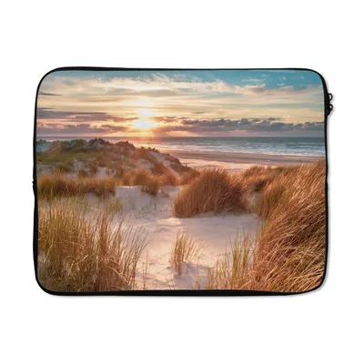 Produktbild von MuchoWow® Laptop Hülle 17 Zoll Laptoptasche Düne - Pflanzen - Sonnenuntergang - Strand - Meer - Zipper - Schutzabdeckung