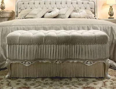 Produktbild von Casa Padrino Luxus Barock Sitzbank Weiß / Gold 132 cm - Barock Möbel -  Italy