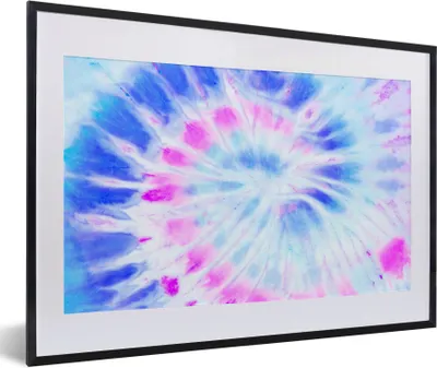 Produktbild von MuchoWow® Gerahmtes Poster Sommer - Krawattenfärbung - Weiß 60x40 cm - Poster mit Schwarzem Bilderrahmen Wandposter Rahmen Foto Bilder - Schlafzimmer - Plakat in Rahmen - Drucken