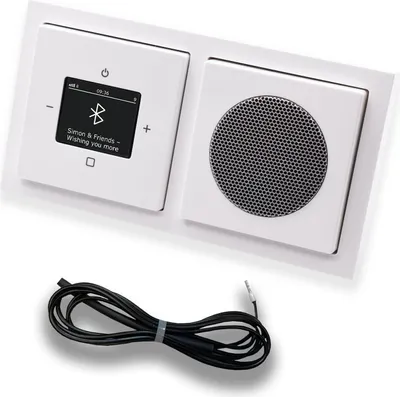 Produktbild von Busch Jäger DAB+ Unterputz Bluetooth (in and out) Radio 8217U-101 Future Linear Studioweiß, Set mit Lautsprecher, Abdeckungen, Rahmen + 0,9 m EBROM Wurfantenne zur Empfangsoptimierung - 8217 U – 101