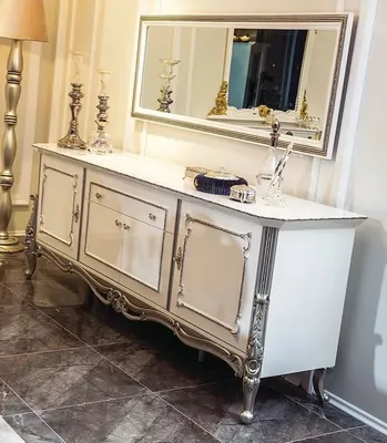 Produktbild von Casa Padrino Luxus Barock Möbel Set Sideboard mit Spiegel Weiß / Silber - Massivholz Schrank mit elegantem Wandspiegel - Edel & Prunkvoll