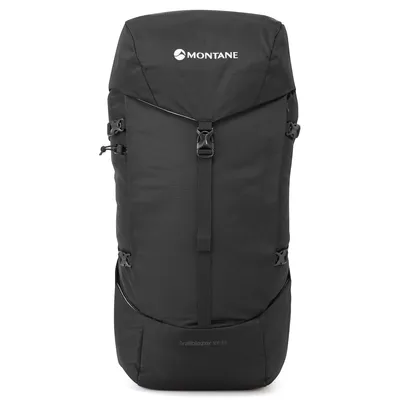 Schwarzer Rucksack "Trailblazer Xt 35" von Montane; geeignet für alpine Aktivitäten.