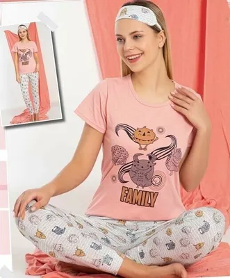 Obrázek produktu pro Dámské pyžamo lososové barvy S Krátká třídílná souprava s páskou přes oko S-82