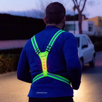 Produktbild von Sportgurt mit LED-Leuchten Lurunned InnovaGoods