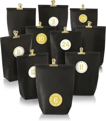 Productafbeelding van Adventskalender om te vullen - Zwart-goud - Doe-het-zelf geschenktassenset met 24 zakjes van kraftpapier - Gouden klemmen en cijferstickers