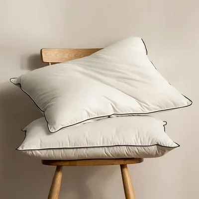 Imagen del producto de Juego de 2 almohadas de 80x80 cm, con relleno de espuma viscoelástica