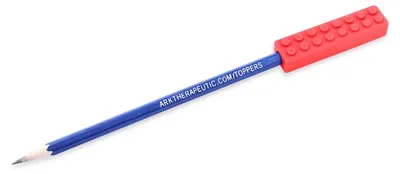 Image de Ark Therapeutics : Accessoire sensoriel en forme de mine de crayon, jouet, couleur rouge. Mine de crayon texturée conçue pour être mordillée pendant les devoirs ou la prise de notes.