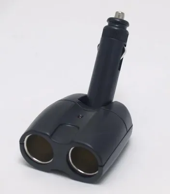 Produktbild von Zwillingsadapter 12 V - 90° Winkel