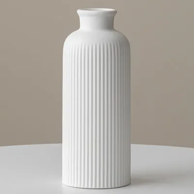 Image de Vase en céramique, couleur blanc naturel, hauteur 25,4 cm, largeur 10 cm, idéale pour le salon, la salle à manger ou le bureau