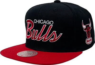 Produktbild von Mitchell & Ness Snapback NBA Team Script 2.0 Chicago Bulls black/red
