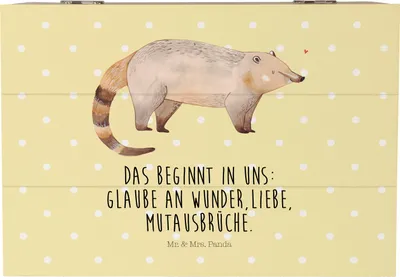 Produktbild von Mr. & Mrs. Panda Box Nasenbär 22 x 15 cm - Gelb Pastell - Geschenk, Bär, Nasenbären, Kiste, Geschenkbox, fotobox, Schatzkiste, mit Deckel, Rüsselbär, Lustige Sprüche