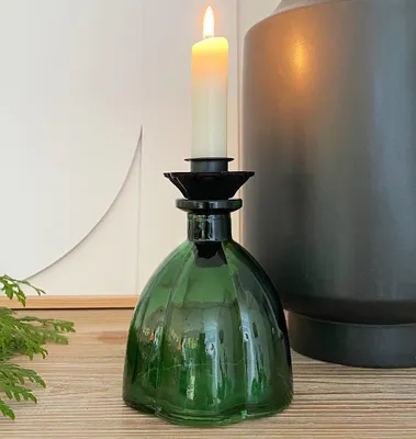 Produktbild von Vase Glas Grün mit Kerzenhalteraufsatz Schwarz Flaschenaufsatz Vintage Dekovase