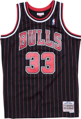 Obrázok produktu pre Mitchell & Ness NBA Swingman Jersey Chicago Bulls Alternate Scottie Pippen #33 M