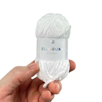 Zdjęcie produktu dla Rico Design Ricorumi Nilli Nilli, Biały, Poliester, 65 m, 25 g, Pranie ręczne, Nie wybielać