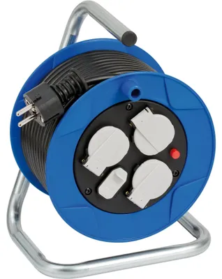 Produktbild von Brennenstuhl Garant ST 180, IP20, Industrie/Baustellen-Kabeltrommel mit 2x USB, Rolle mit 15m, 1 Stk.