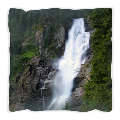 Produktbild von Wallario Premium Kissen, weiche Oberfläche, mit Motiv Wasserfall, Größe: 40 x 40 cm, mit weißer Rückseite