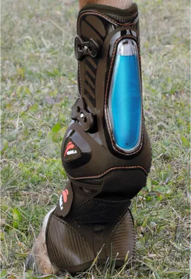 Produktbild von eQuick eShock Overreach Gamasche mit Hufglocke